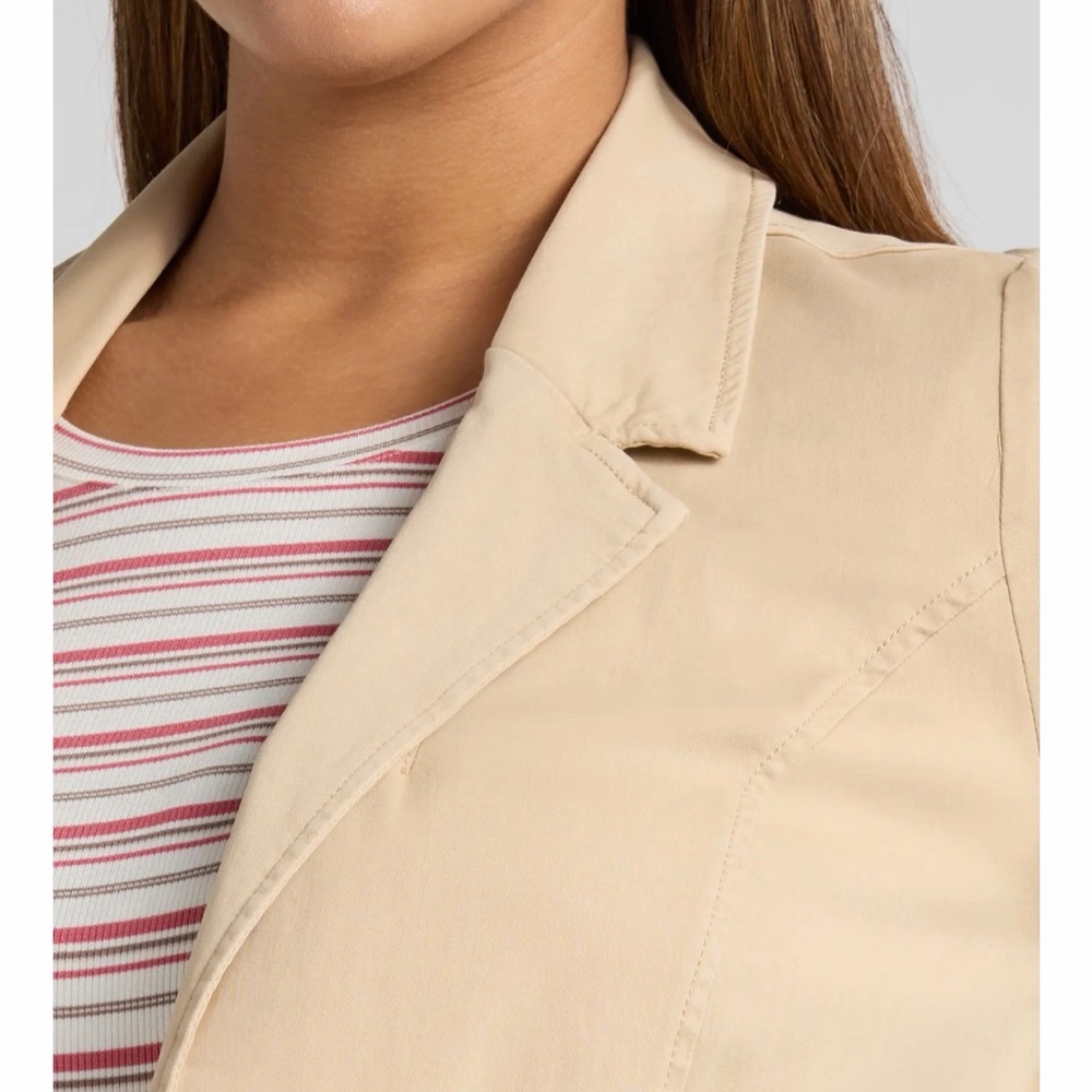 Liverpool Fitted Open Front Twill Blazer - Picture 5 of 16